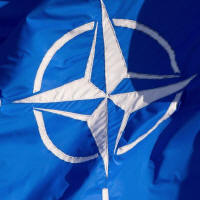 Flagge der NATO (dpa / Daniel Naupold)