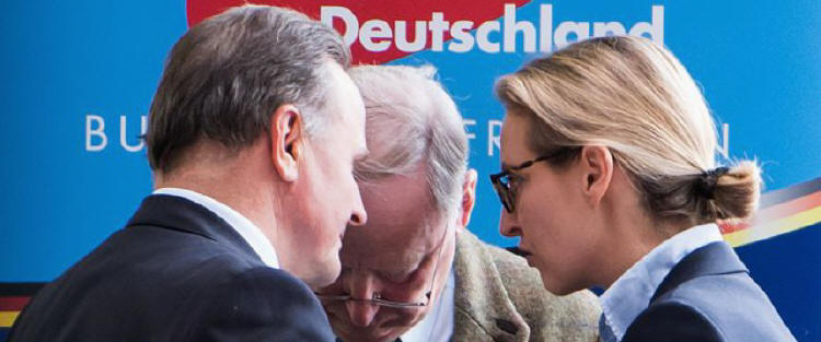 AfD-Fraktionschefs Alice Weidel und Alexander Gauland mit dem Berliner AfD-Fraktionsvorsitzenden Georg Pazderski (links) Foto: picture alliance/dpa