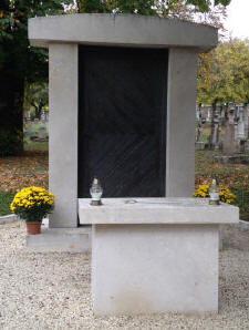 Vertreibungsdenkmal auf dem rmisch-katholischen Friedhof in Budarsch